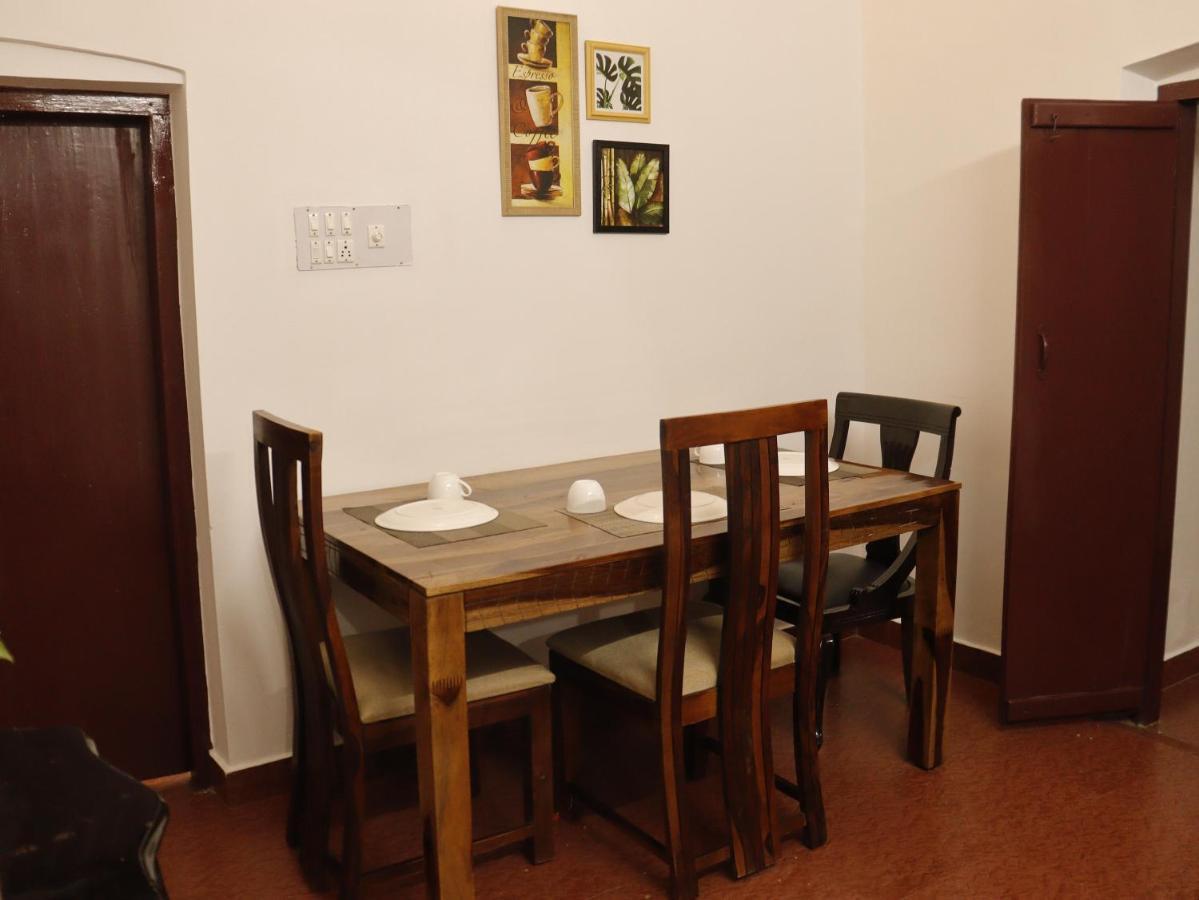 Remasailam Villa Thiruvananthapuram Bagian luar foto
